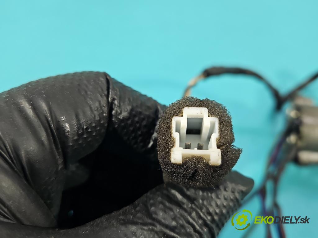 Hyundai Atos 1.0 55 HP manual 40,4 kW 999 cm3 5- Spínačka  (Spínacia skrinka)