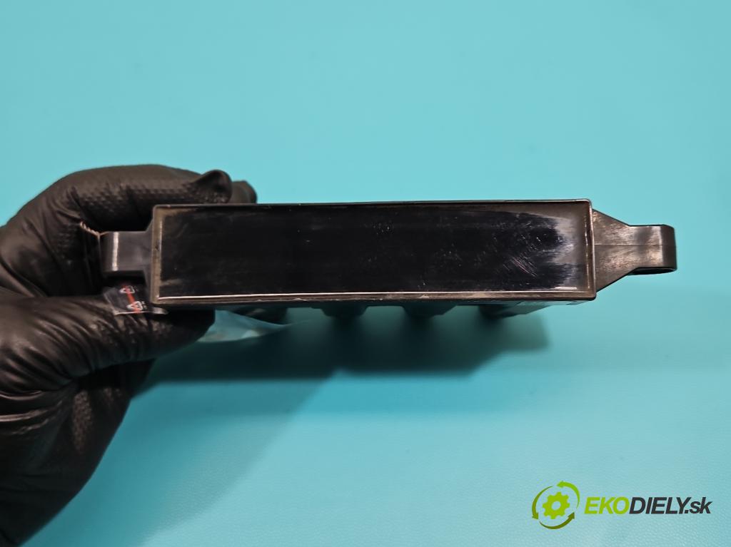 Fiat Punto Grande 1.4 8V 77 HP manual 57 kW 1368 cm3 5- cievka zapaľovacia  (Zapaľovacia cievka)