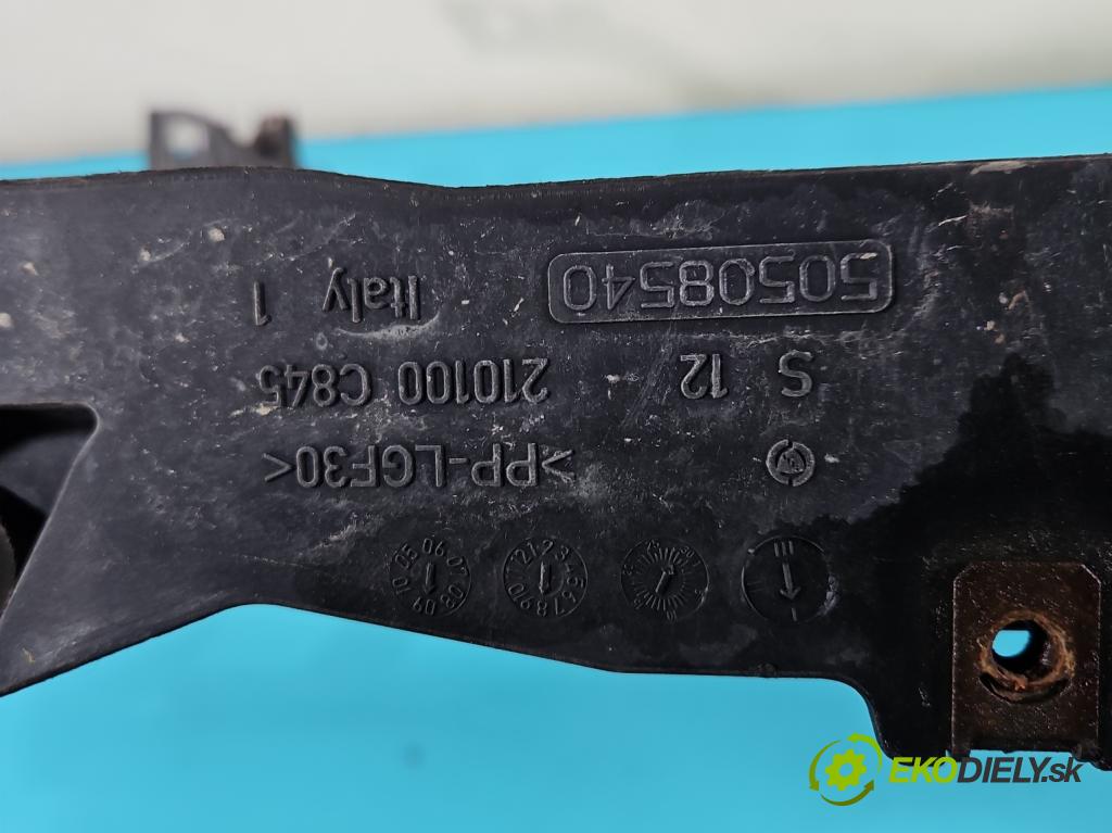 Fiat Punto Grande 1.4 8V 77 hp manual 57 kW 1368 cm3 5- stěna přední 50508540 (Přední výztuha)