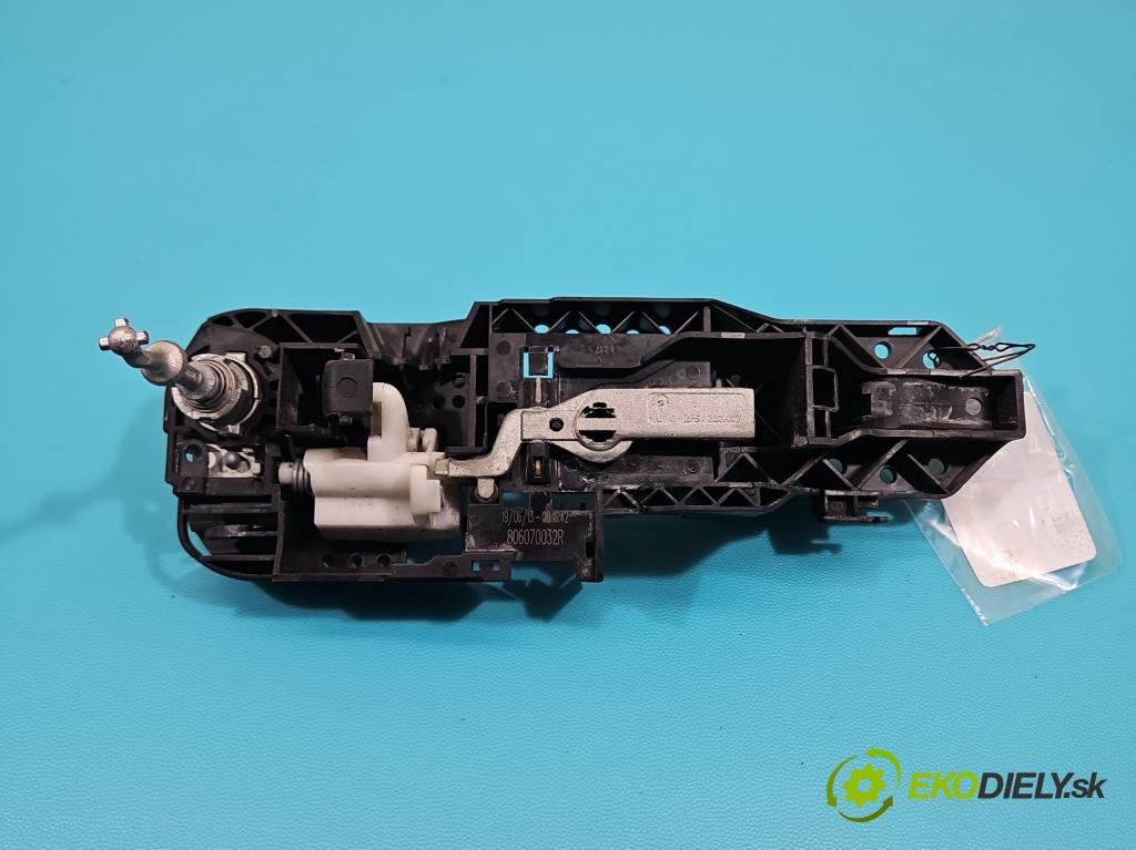 Renault Megane III 2008-2016 1.5 dci 110 HP manual 81 kW 1461 cm3 5- rukoväť predné ľavé mimo: 806070032R (Kľučka dverí vonkajšia predná ľavá)