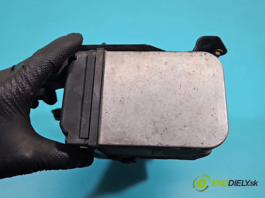 Audi A8 D3 2002-2009 3.0 tdi 232KM automatic 171 kW 2967 cm3 4- Webasto 4E0815069E (Webasto (nezávislé kúrenie))