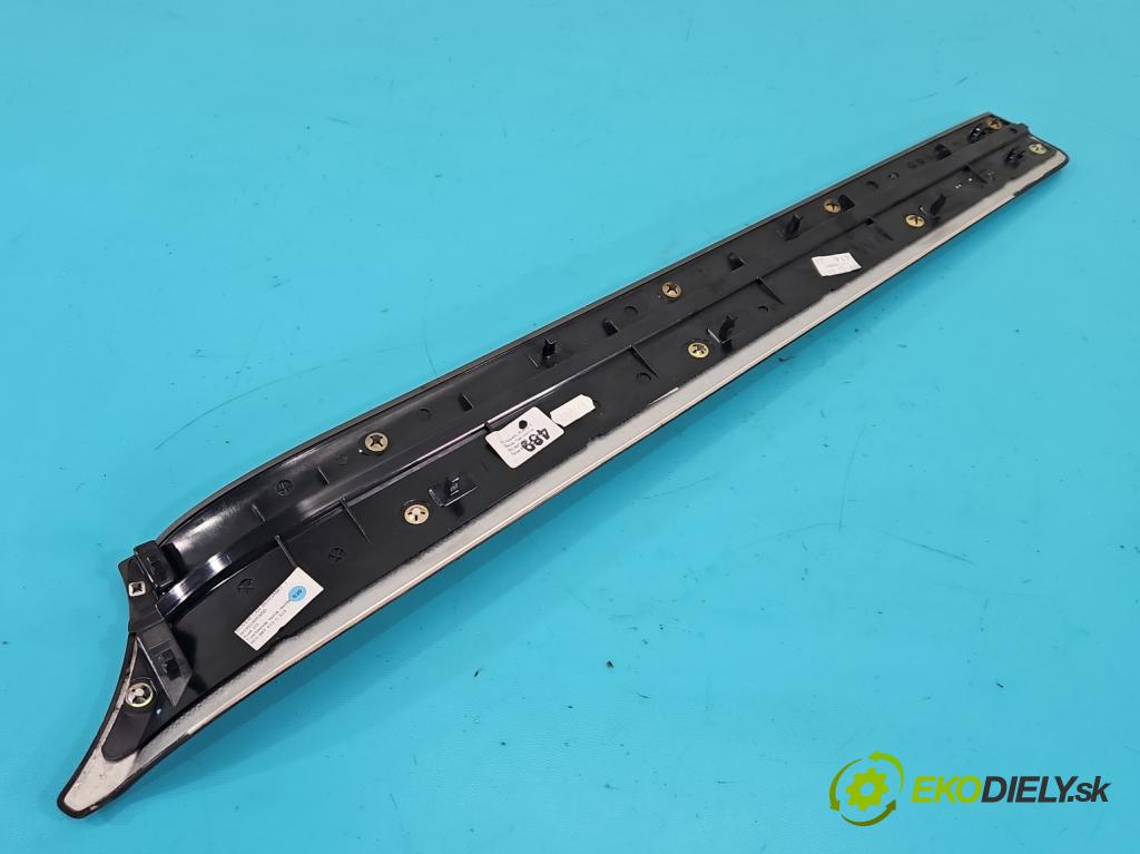 Audi A8 D3 2002-2009 3.0 tdi 232KM automatic 171 kW 2967 cm3 4- lišta ozdobná interiéry: 4E1857115C