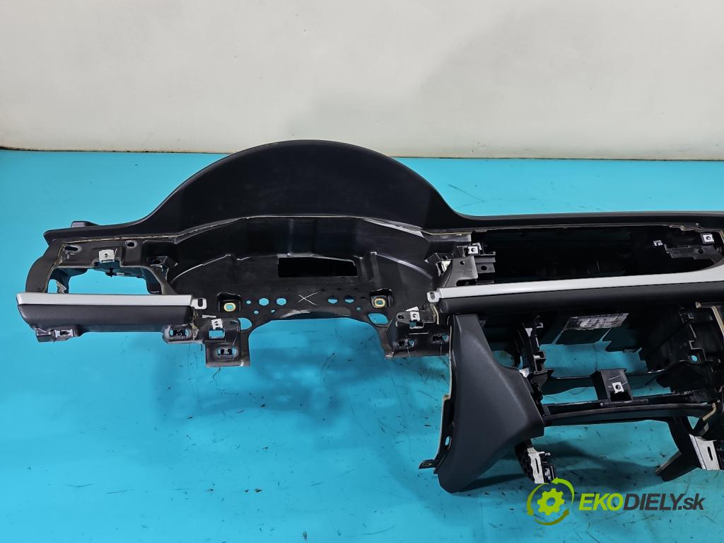 Audi A6 C7 2011-2018 3.0 tdi 204 hp automatic 150 kW 2967 cm3 4- kokpit,přistrojova deska