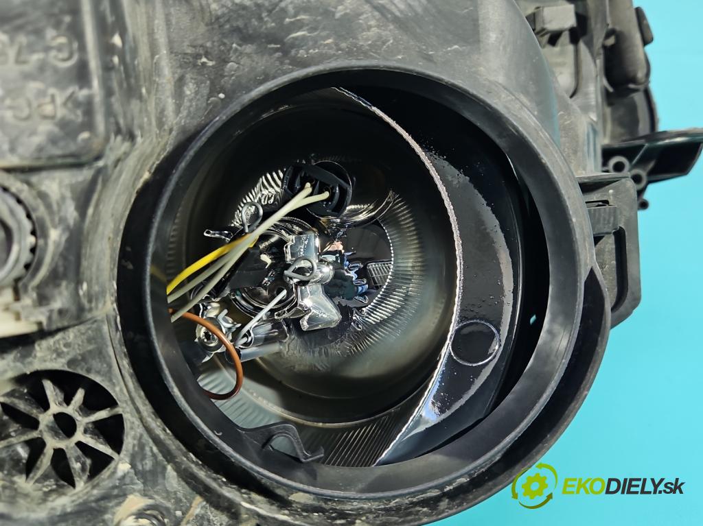 Fiat Bravo II 2007-2014 1.9 jtd 120 HP manual 88 kW 1910 cm3 5- Reflektor: pravý 51757534 (Svetlo predné pravé)