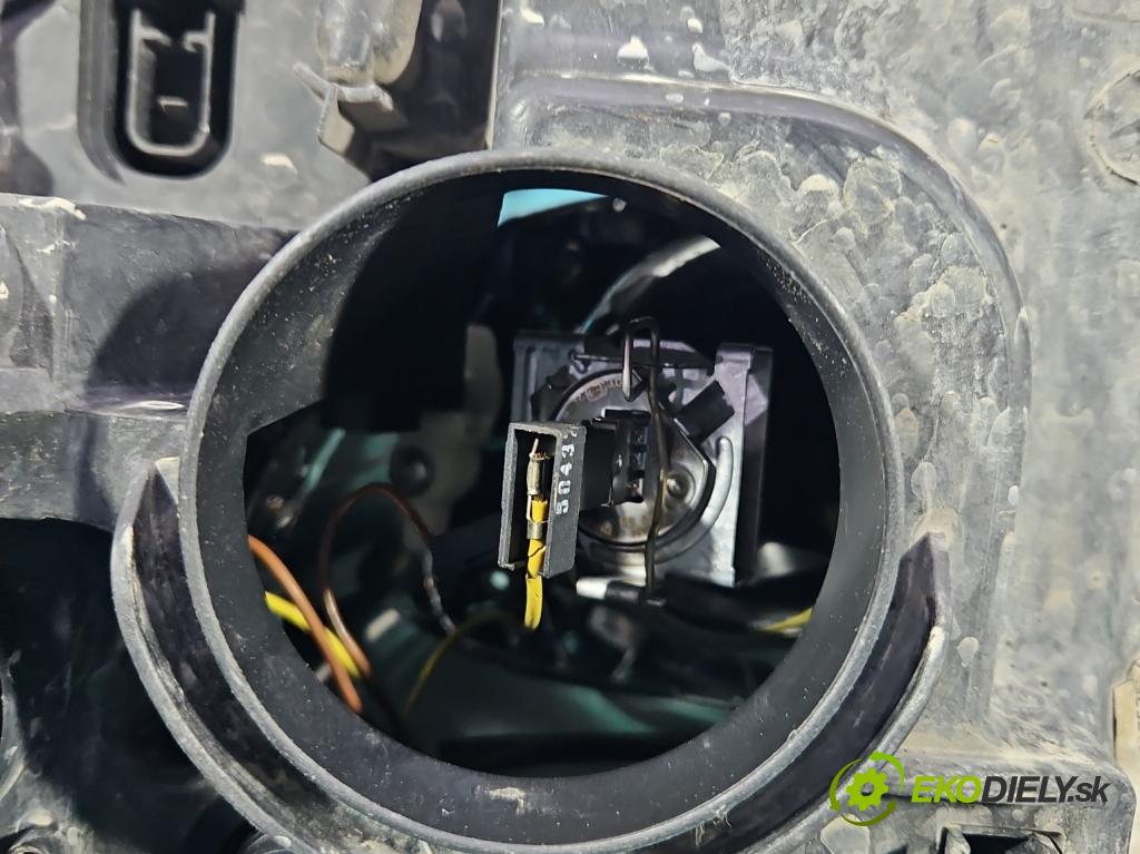 Fiat Bravo II 2007-2014 1.9 jtd 120 HP manual 88 kW 1910 cm3 5- Reflektor: pravý 51757534 (Svetlo predné pravé)