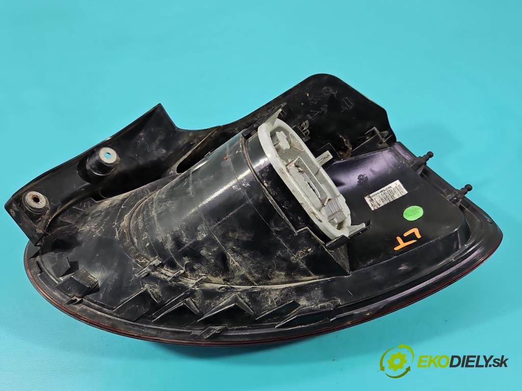 Fiat Bravo II 2007-2014 1.9 jtd 120 HP manual 88 kW 1910 cm3 5- svetlo / reflektor zadné ľavé 51757544 (Kľučka dverí ostatné)