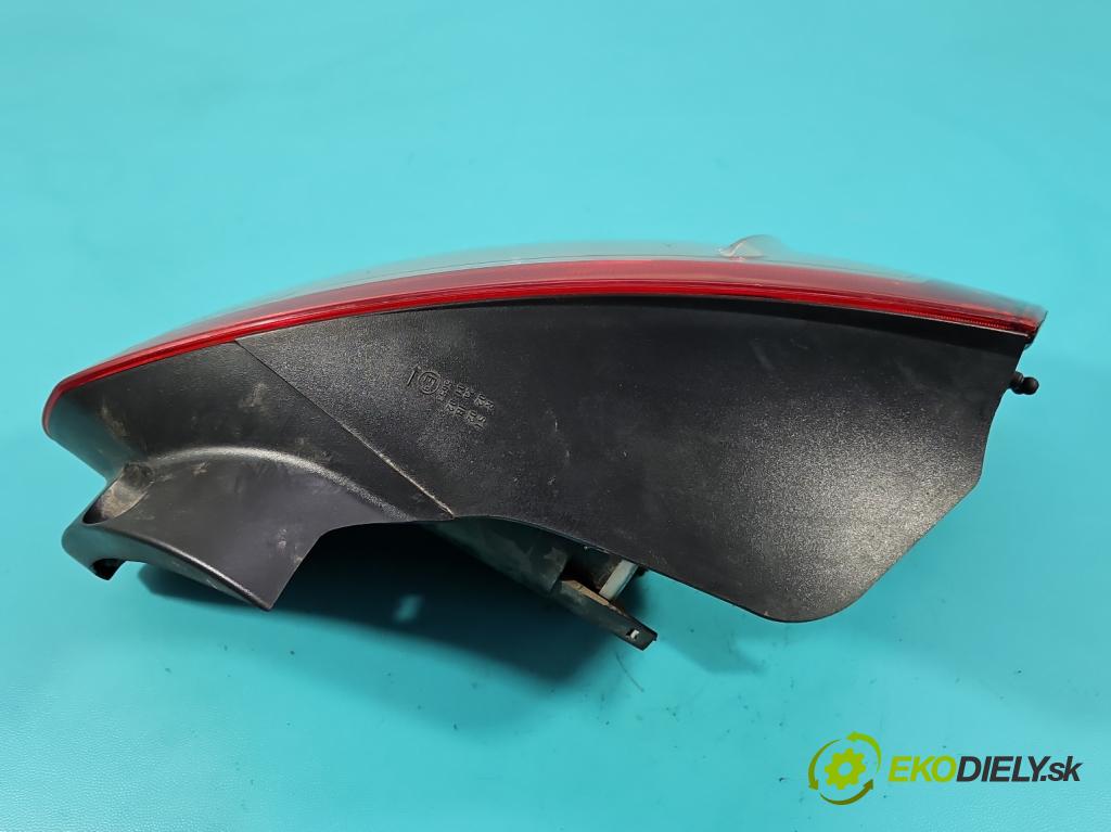 Fiat Bravo II 2007-2014 1.9 jtd 120 HP manual 88 kW 1910 cm3 5- svetlo / reflektor zadné ľavé 51757544 (Kľučka dverí ostatné)