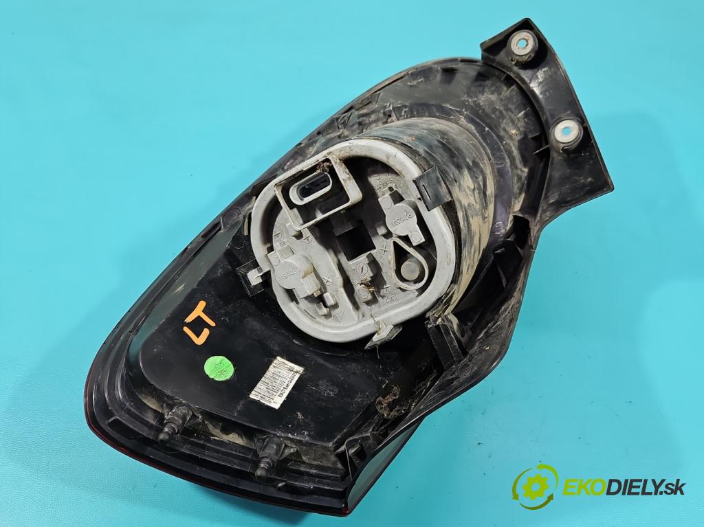 Fiat Bravo II 2007-2014 1.9 jtd 120 HP manual 88 kW 1910 cm3 5- svetlo / reflektor zadné ľavé 51757544 (Kľučka dverí ostatné)