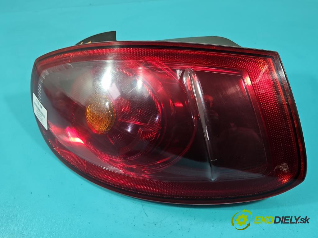 Fiat Bravo II 2007-2014 1.9 jtd 120 HP manual 88 kW 1910 cm3 5- svetlo / reflektor zadné pravé  (Kľučka dverí ostatné)