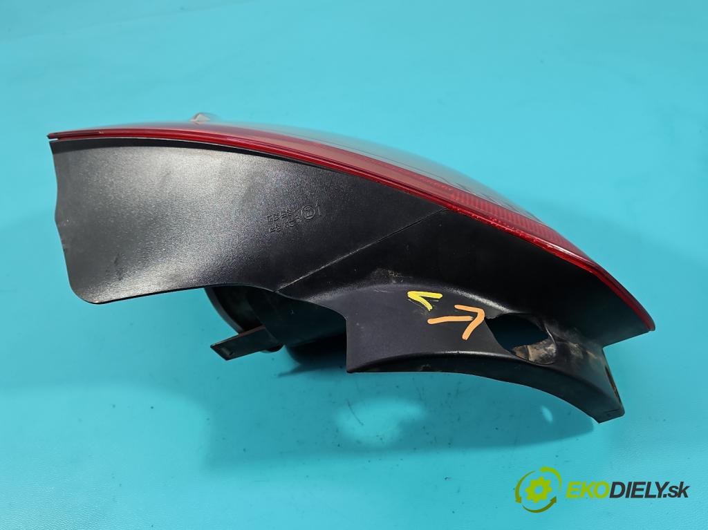 Fiat Bravo II 2007-2014 1.9 jtd 120 HP manual 88 kW 1910 cm3 5- svetlo / reflektor zadné pravé  (Kľučka dverí ostatné)