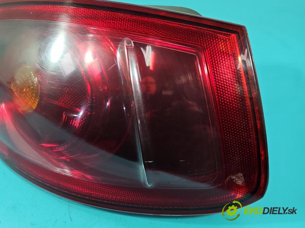 Fiat Bravo II 2007-2014 1.9 jtd 120 HP manual 88 kW 1910 cm3 5- svetlo / reflektor zadné pravé  (Kľučka dverí ostatné)