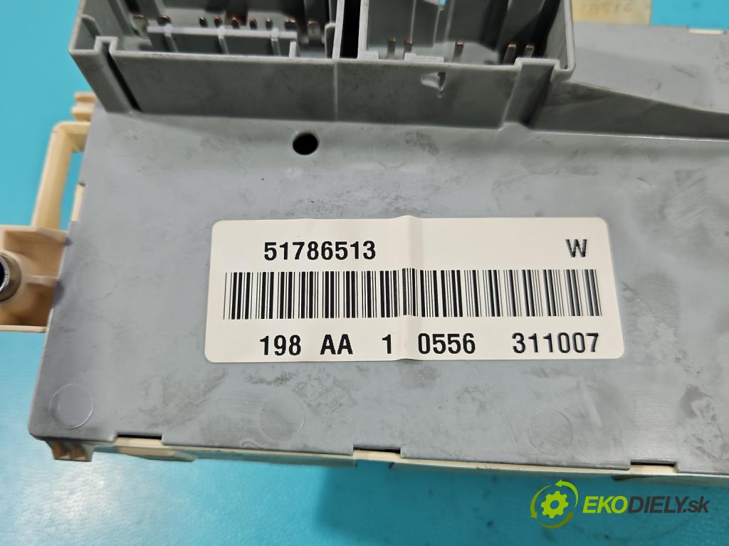 Fiat Bravo II 2007-2014 1.9 jtd 120 hp manual 88 kW 1910 cm3 5- skříňka pojistková 51786513 (Pojistková skříňka)