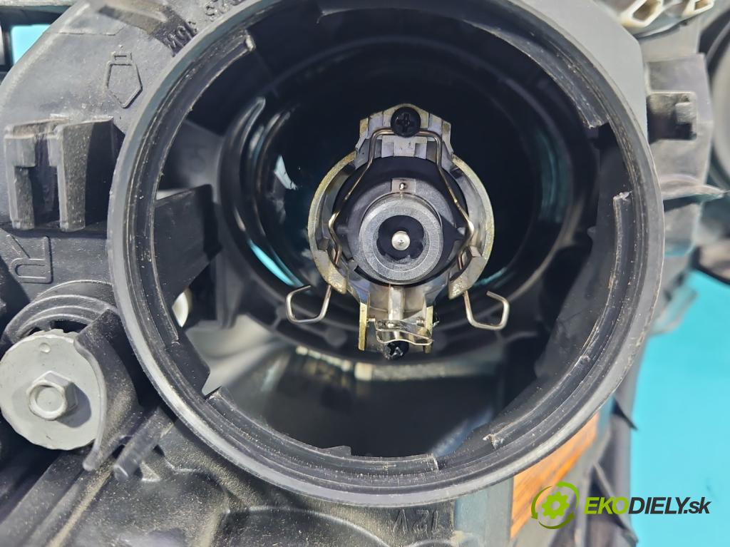 Subaru Legacy V 2009-2014 2.0 D boxer 150 hp manual 110 kW 1998 cm3 5- světlo pravý  (Pravé přední světlo)