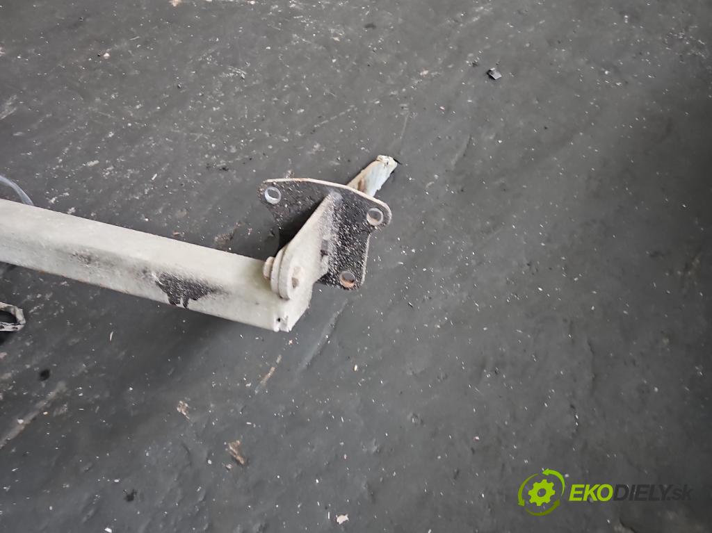 Subaru Legacy V 2009-2014 2.0 D boxer 150 hp manual 110 kW 1998 cm3 5- oko tažné  (Tažné zařízení)