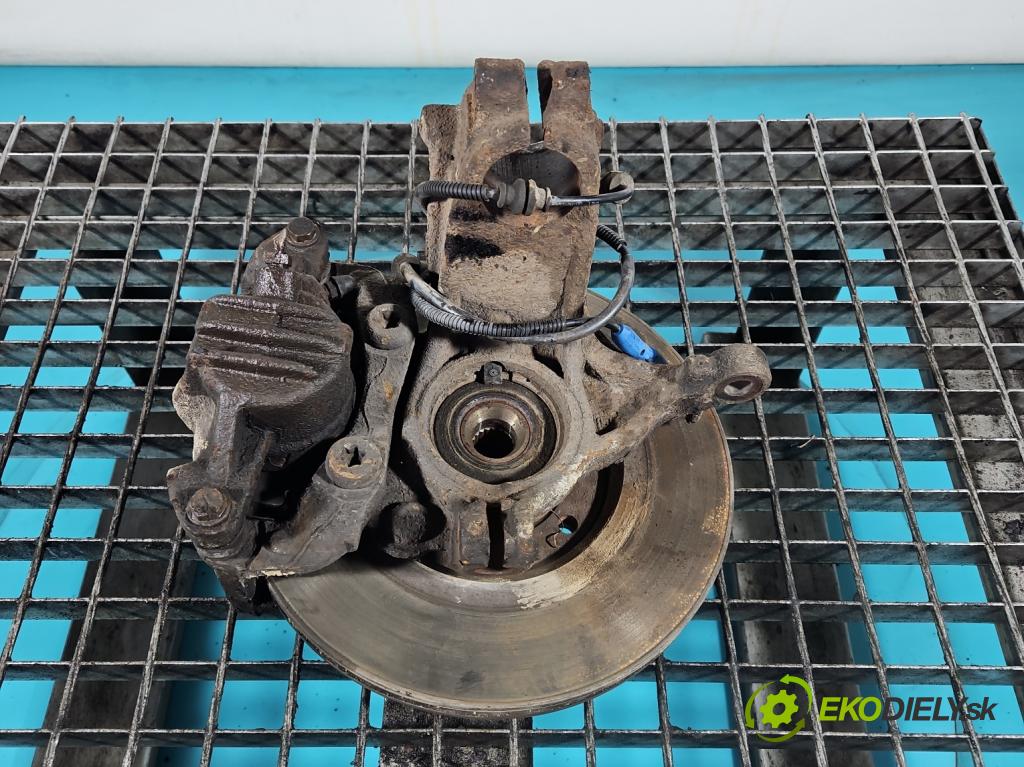 Peugeot 301 1.6 16v 116 HP manual 85 kW 1587 cm3 4- náboj pravé  (Náboj kolesa)