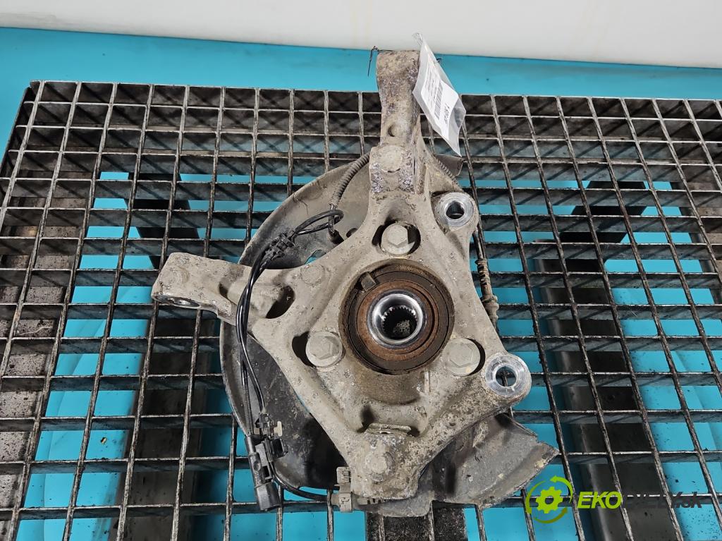 Opel Astra V  2015-2022 1.5 cdti 105 HP manual 77 kW 1496 cm3 5- náboj ľavé  (Náboj kolesa)