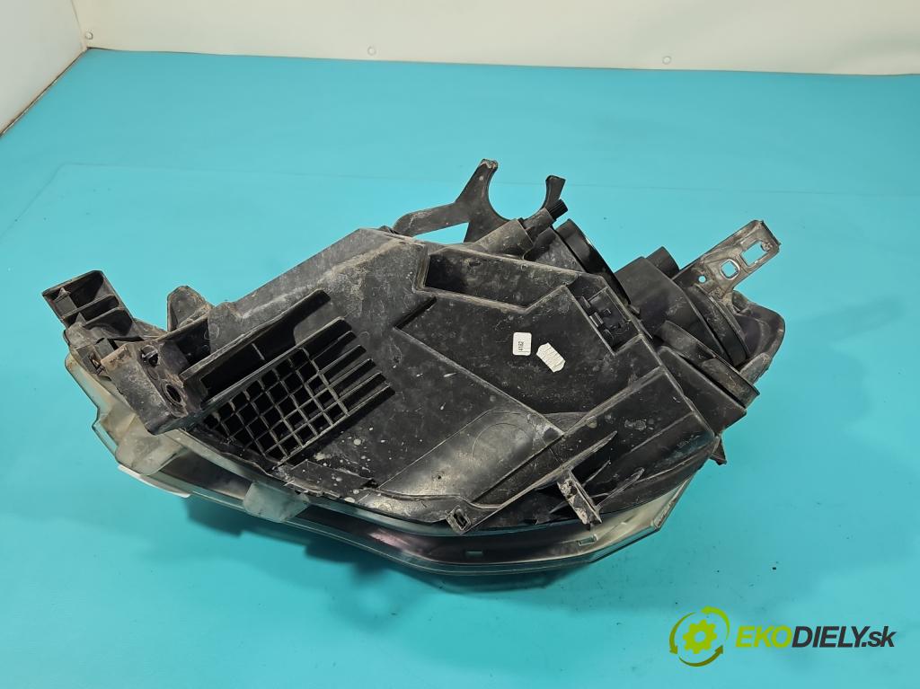 Peugeot Partner II 2008-2018 1.6 hdi 90 HP manual 66 kW 1560 cm3 5- Reflektor: pravý 9682828180 (Svetlo predné pravé)