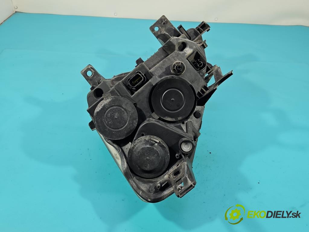 Peugeot Partner II 2008-2018 1.6 hdi 90 HP manual 66 kW 1560 cm3 5- Reflektor: pravý 9682828180 (Svetlo predné pravé)