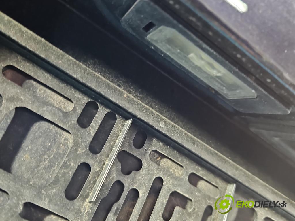 Bmw 5 F10 2010-2017 2.0b 184 hp automatic 135 kW 1997 cm3 4- zadní kufrové dveře  (Zadní kapota (kufr))