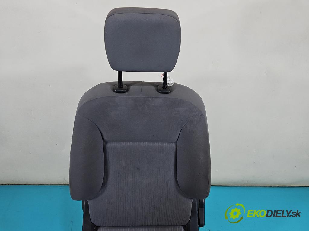 Peugeot Partner II 2008-2018 1.6 hdi 90 HP manual 66 kW 1560 cm3 5- Sedačka ľavý  (Sedadlo)