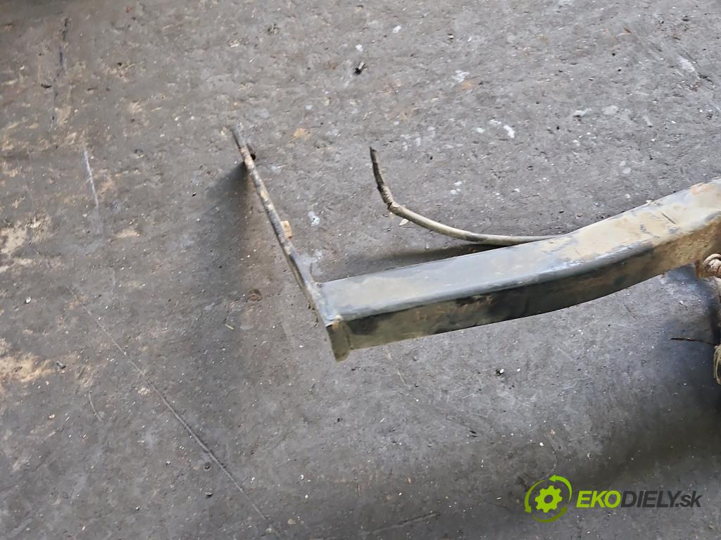 Seat Cordoba II 6L 2002-2008 1.4 16V 75 hp manual 55 kW 1390 cm3 4- oko tažné  (Tažné zařízení)