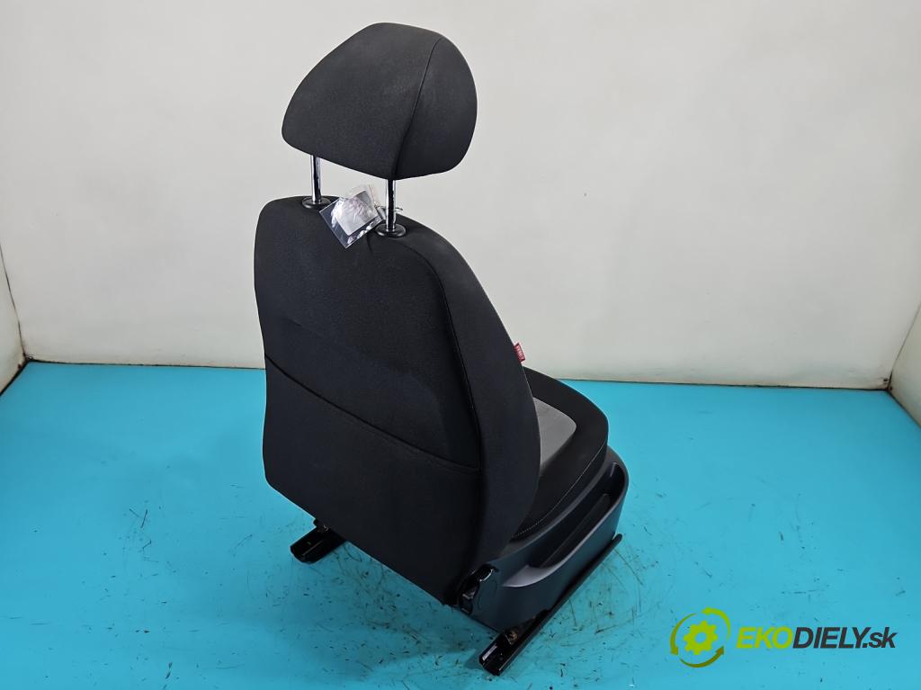 Seat Ibiza IV 6J 2008-2017 1.6 tdi 105 hp manual 77 kW 1598 cm3 5- Sedadlo pravý  (Sedadlo)