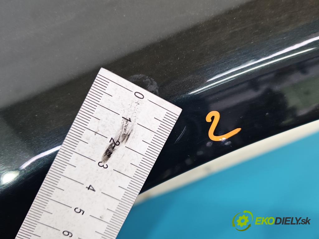 Audi A8 D3 2002-2009 3.0 tdi 232KM automatic 171 kW 2967 cm3 4- blatnik přední levý  (Levý přední blatník)