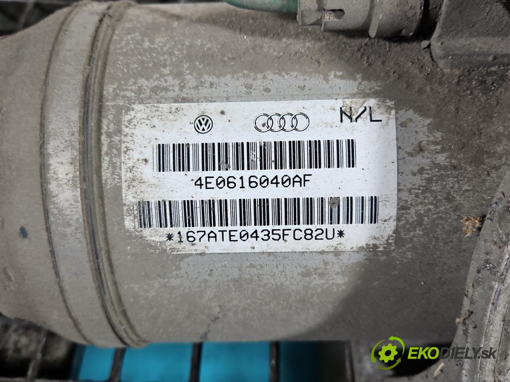 Audi A8 D3 2002-2009 3.0 tdi 232KM automatic 171 kW 2967 cm3 4- tlumič přední pravý 4E0616040AF (Klika dveří ostatní)