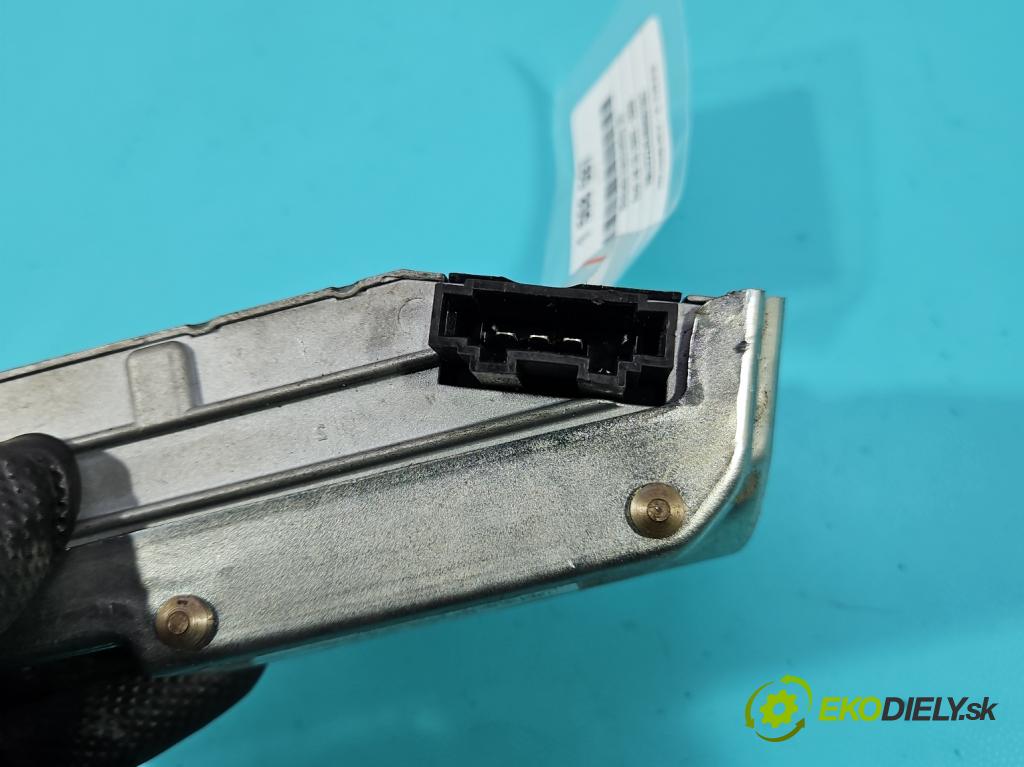 Audi A8 D3 2002-2009 3.0 tdi 232KM automatic 171 kW 2967 cm3 4- Blokada: řízení: 4E0905852D (Řízení ostatní)