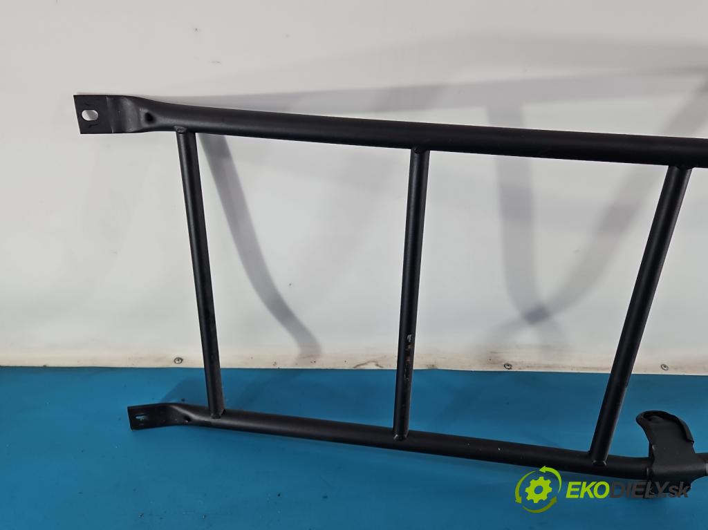 Peugeot Partner II 2008-2018 1.6 hdi 90 hp manual 66 kW 1560 cm3 5- Stěna: přepážka  (Interiér ostatní)