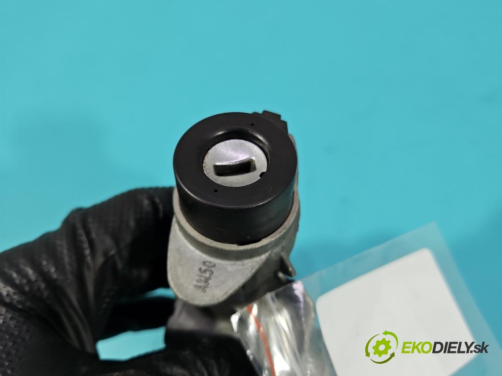 Seat Ibiza IV 6J 2008-2017 1.6 tdi 105 HP manual 77 kW 1598 cm3 5- Spínačka 6R0905851D (Spínacia skrinka)