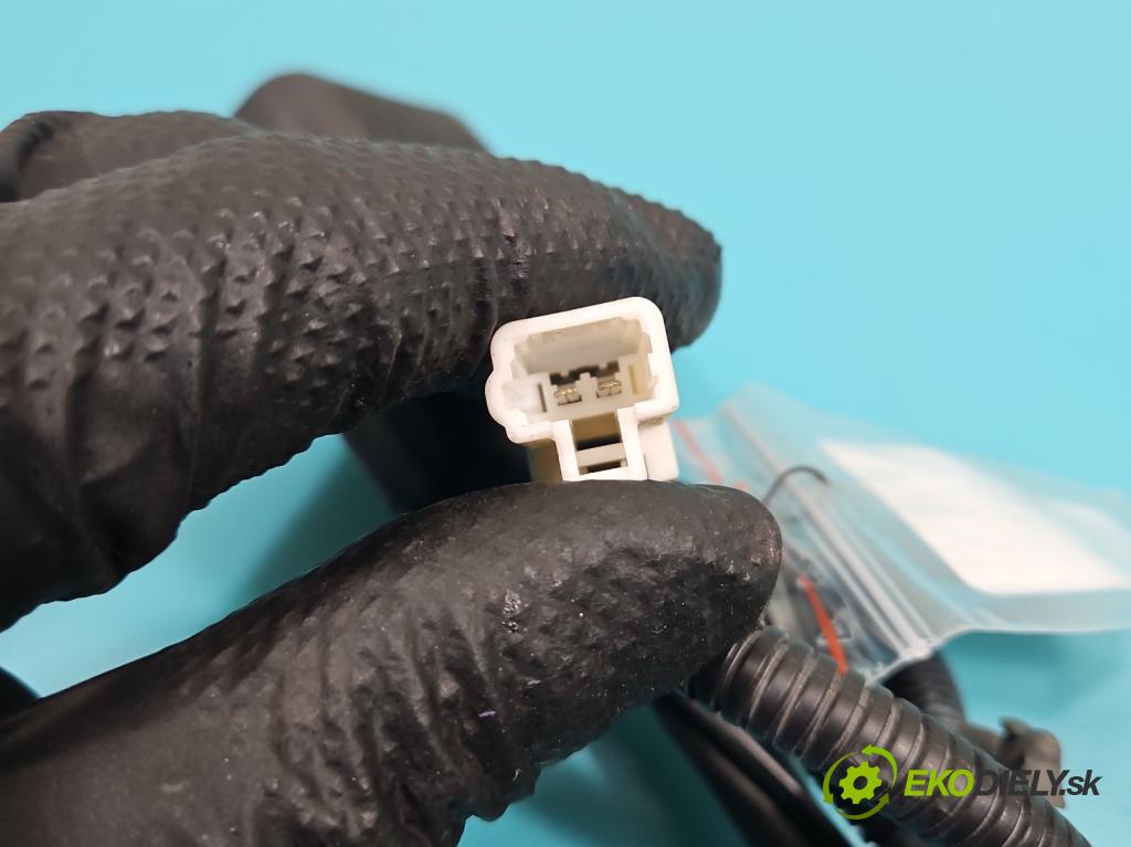 Hyundai Tucson III 2015-2020 1.6 GDI 132  HP manual 97 kW 1591 cm3 5- pas bezpečnosť: predné ľavý 88830-07000