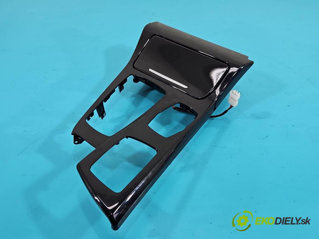 Bmw 5 F10 2010-2017 2.0b 184 hp automatic 135 kW 1997 cm3 4- lišta ozdobná interiéry: 9166649