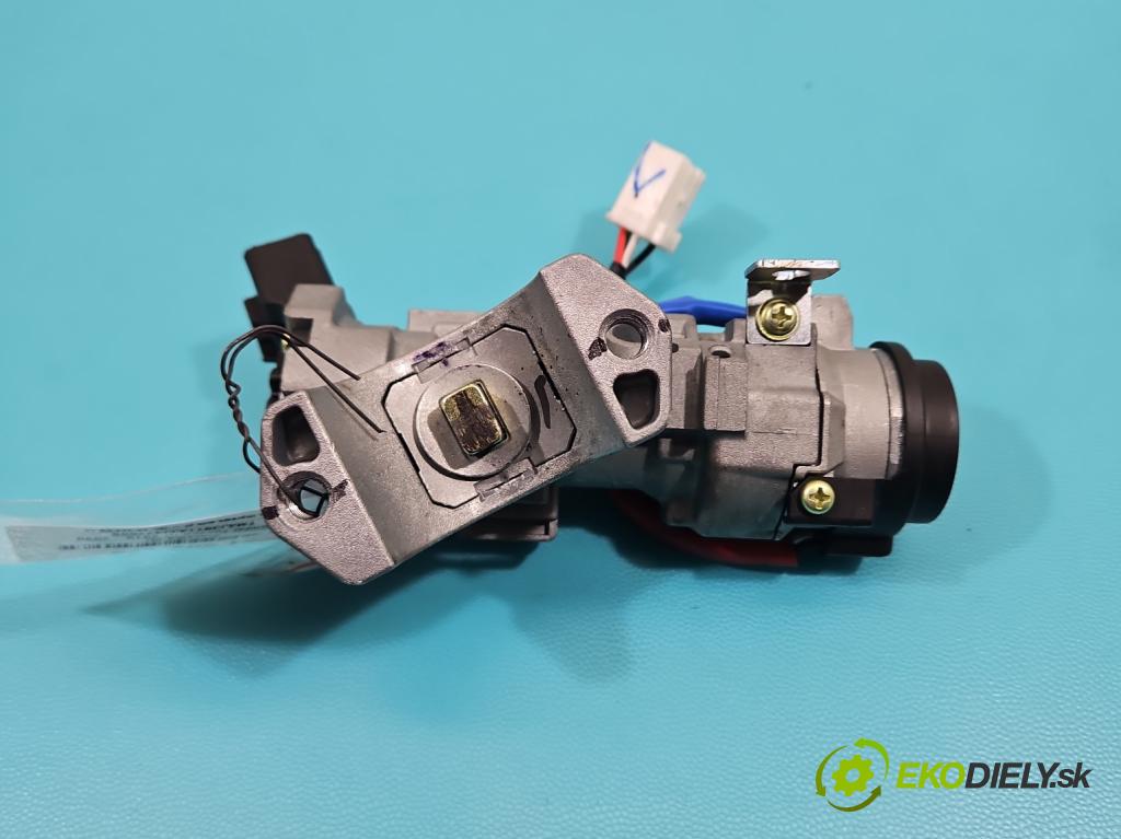 Hyundai Tucson III 2015-2020 1.6 GDI 132  HP manual 97 kW 1591 cm3 5- Spínačka  (Spínacia skrinka)