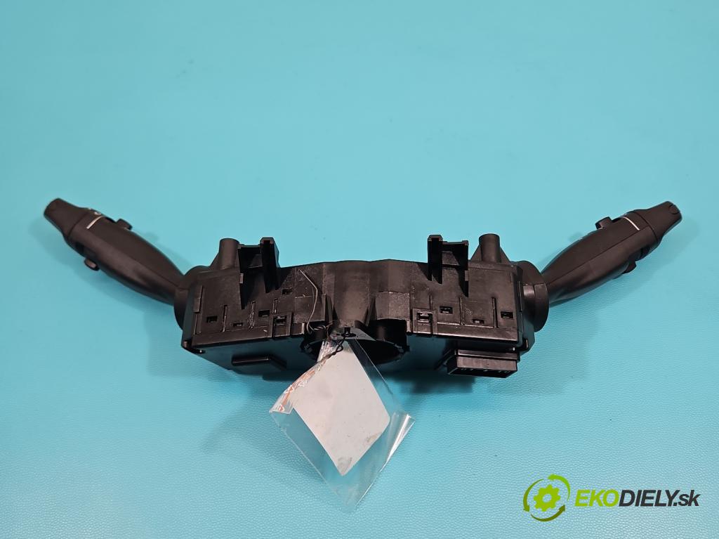 Hyundai Tucson III 2015-2020 1.6 GDI 132  HP manual 97 kW 1591 cm3 5- prepínač komplex: 93403-D7960 (Prepínacie páčky pod volantom)