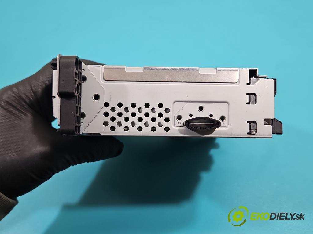Bmw 5 F10 2010-2017 2.0b 184hp automatic 135 kW 1997 cm3 4- Radio originál 9294210