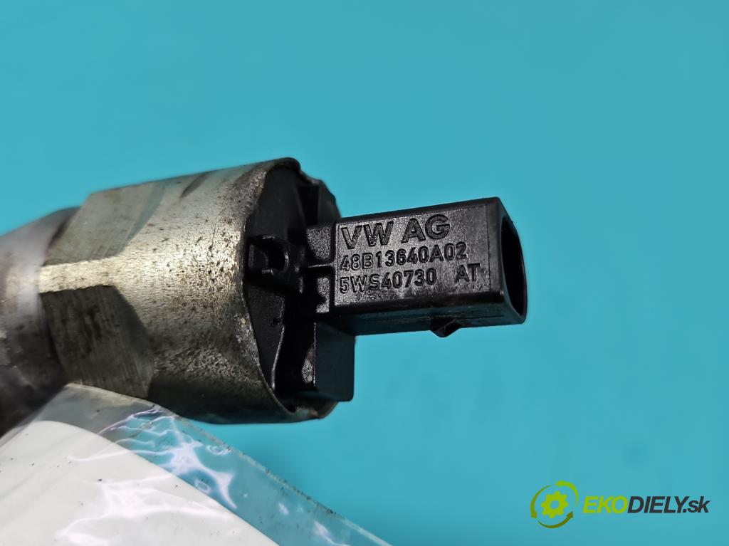 Seat Ibiza IV 6J 2008-2017 1.6 tdi 105 HP manual 77 kW 1598 cm3 5- lišta vstrekovacia 03L130089B (Vstrekovacia lišta)