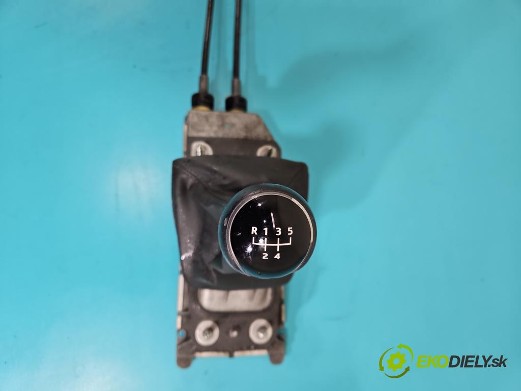 Seat Ibiza IV 6J 2008-2017 1.6 tdi 105 HP manual 77 kW 1598 cm3 5- Páka: Změny: stupeň,rýchlosť 6Q0711061E (Rýchlostná páka (kulisa))