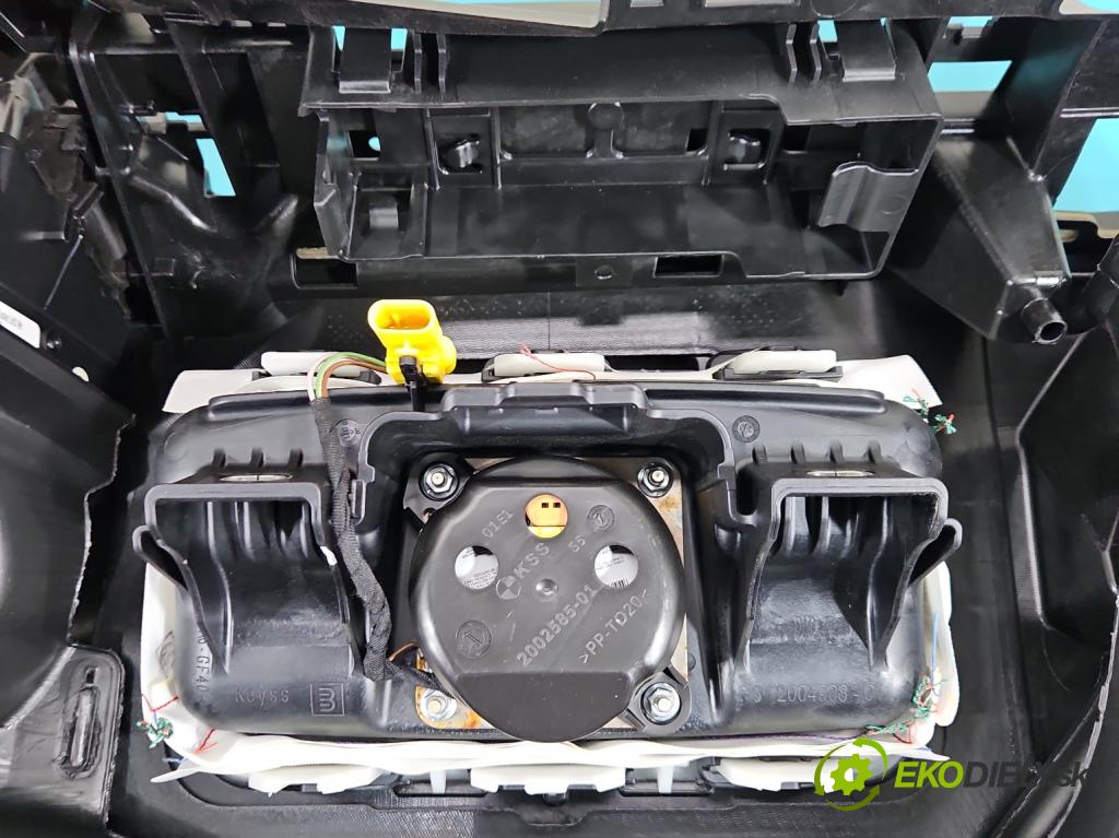 Opel Astra V 2015-2022 1.5 cdti 105 hp manual 77 kW 1496 cm3 5- kokpit,přistrojova deska