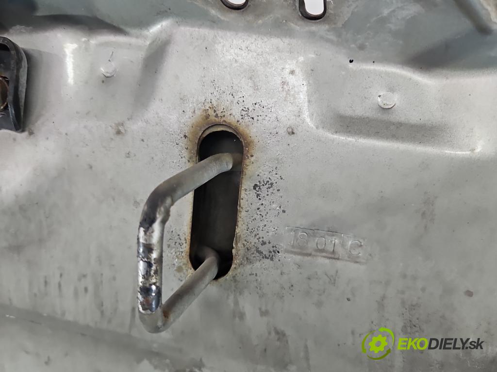 Skoda Octavia II 2004-2013 1.9 tdi 105 HP manual 77 kW 1896 cm3 5- kapota predná