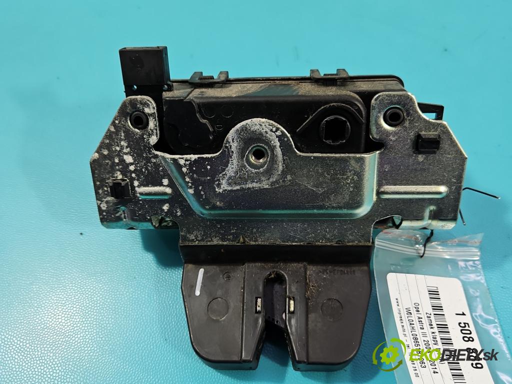 Opel Astra III 2004-2014 1.8 16V 125 HP manual 92 kW 1796 cm3 3- zámok kufrové dvere zadné 13117285