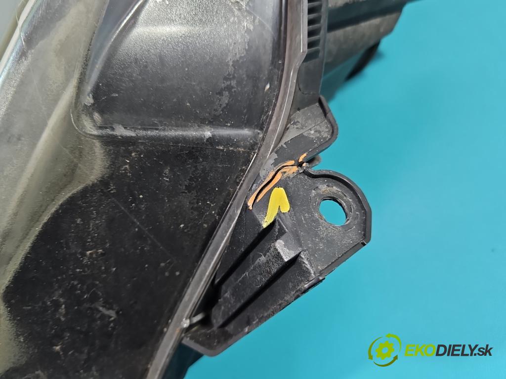 Opel Astra III 2004-2014 1.8 16V 125 HP manual 92 kW 1796 cm3 3- Reflektor: pravý 1EG270370-02 (Svetlo predné pravé)