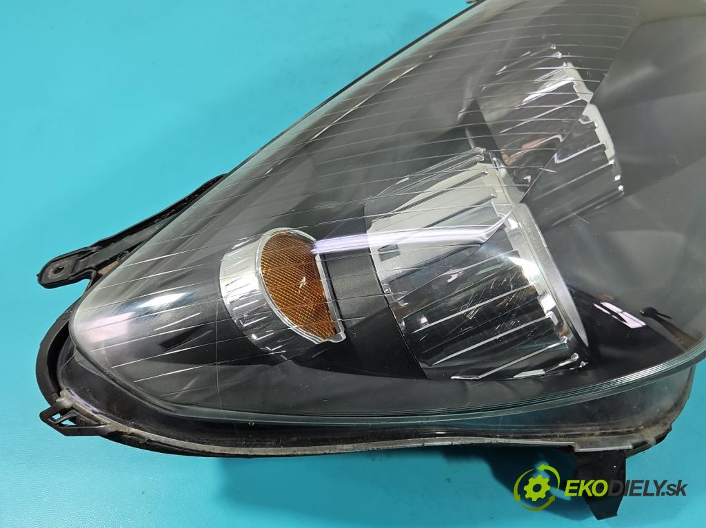 Opel Astra III 2004-2014 1.8 16V 125 HP manual 92 kW 1796 cm3 3- Reflektor: pravý 1EG270370-02 (Svetlo predné pravé)