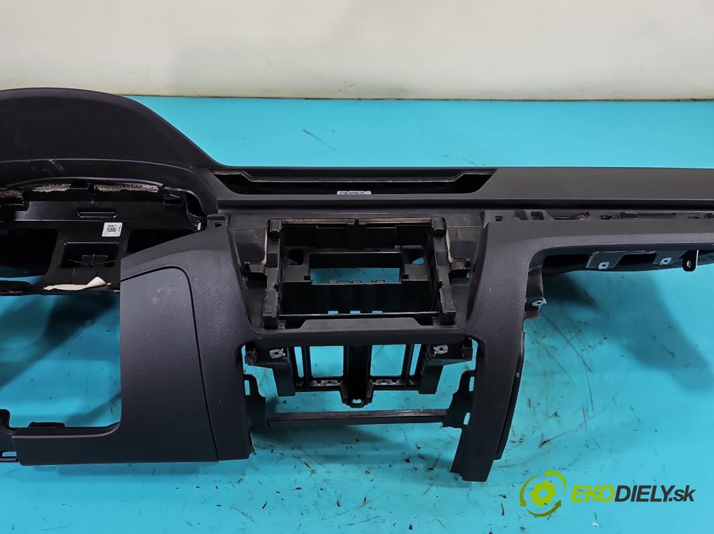 Skoda Superb III 2015-2024 2.0 tdi 190 hp automatic 140 kW 1968 cm3 5- kokpit,přistrojova deska