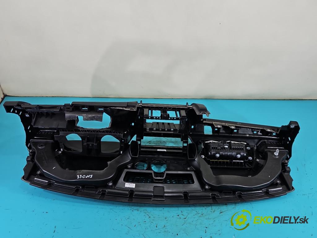 Skoda Superb III 2015-2024 2.0 tdi 190 hp automatic 140 kW 1968 cm3 5- kokpit,přistrojova deska