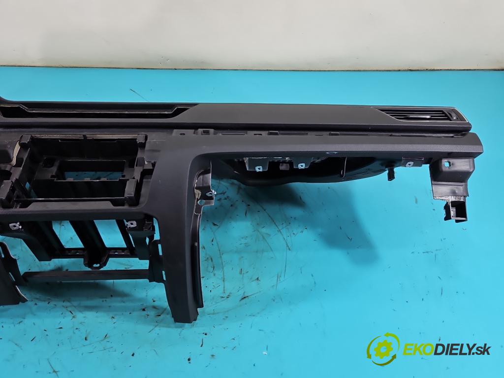 Skoda Superb III 2015-2024 2.0 tdi 190 hp automatic 140 kW 1968 cm3 5- kokpit,přistrojova deska