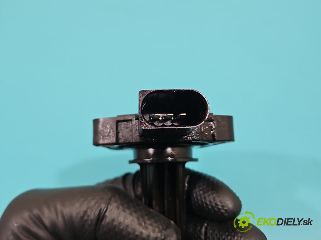 Hyundai Tucson III 2015-2020 1.6 GDI 132  HP manual 97 kW 1591 cm3 5- snímač úroveň: oleja: 21590-2F600 (Snímač)