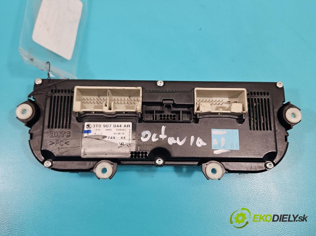 Skoda Octavia II 2004-2013 1.9 tdi 105 hp manual 77 kW 1896 cm3 5- palubní deska panel topení 3T0907044AR