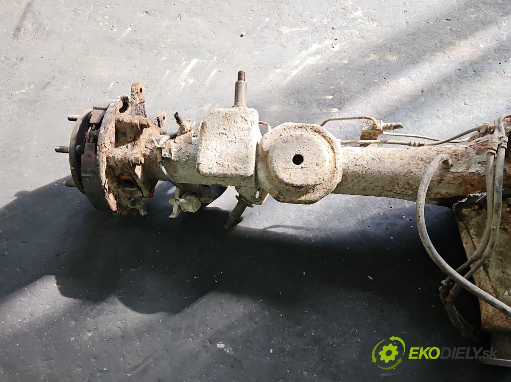 Opel Monterey 1992-1999 3.2 24V 177 HP manual 130 kW 3165 cm3 5- Most: zadní:
