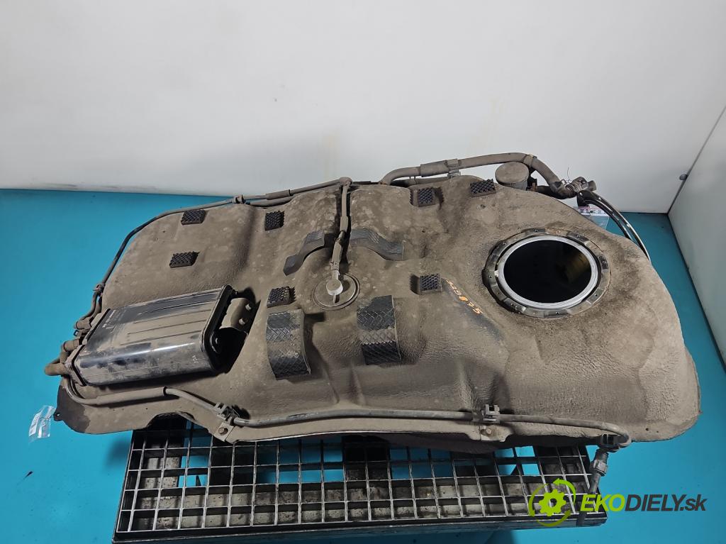 Hyundai Tucson III 2015-2020 1.6 GDI 132 hp manual 97 kW 1591 cm3 5- Nádrž: paliva 31100-D7000 (Palivová nádrž)